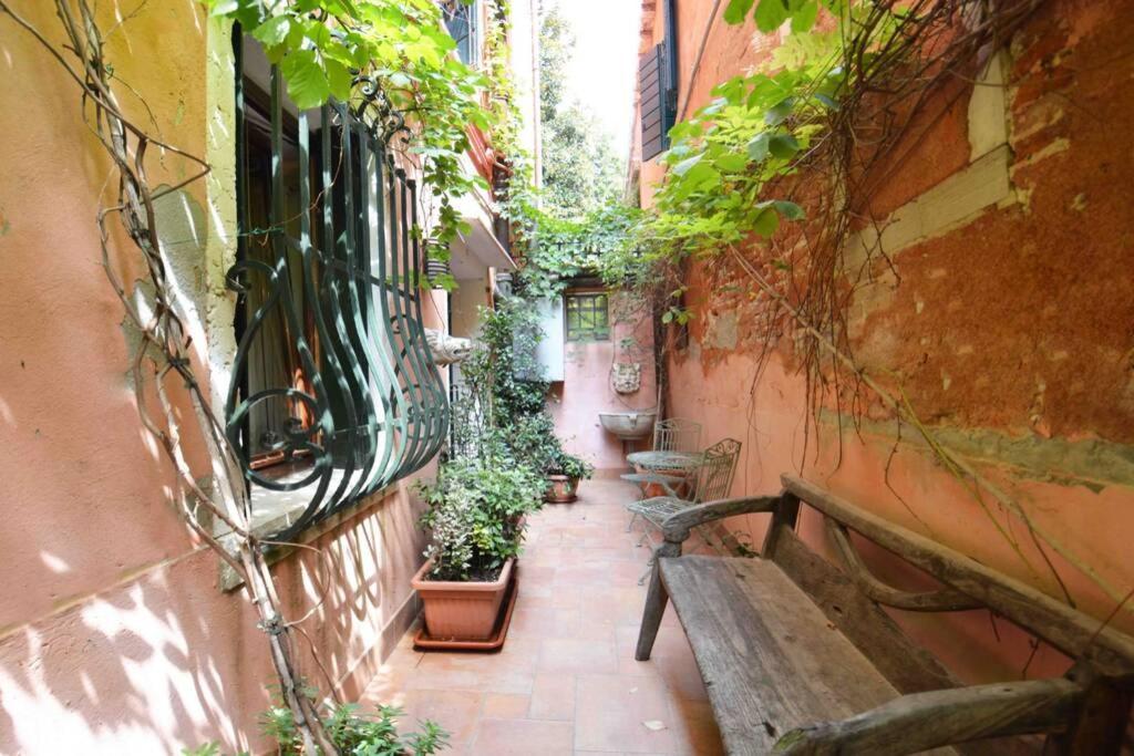 Zattere Cottage Close To Guggenheim ヴェネツィア エクステリア 写真